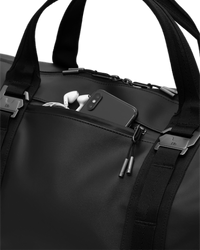 222U01_Essential Weekend bag 40L Black Out.-2.png