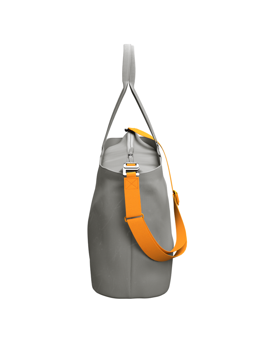 Essential Weekender 40L Sand Grey