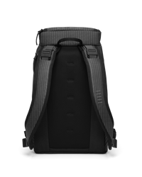 Hugger Backpack 20L Reflective Black-2.png