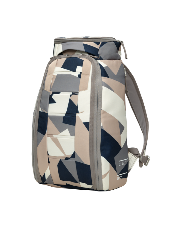 Hugger Backpack 20L  Line Cluster-1.png