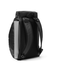 Hugger Backpack 25L Reflective Black-2.png