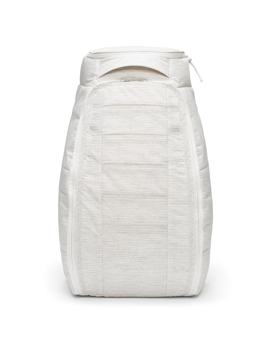 Hugger Backpack 30L Clean Slate_2.png