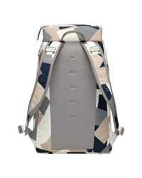 Hugger Backpack 30L Line Cluster02.png