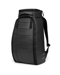 Hugger Backpack 30L Reflective Black123.png