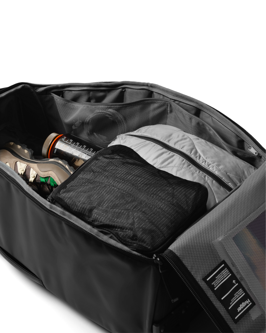 Hugger Roller Black Out 60L-5.png