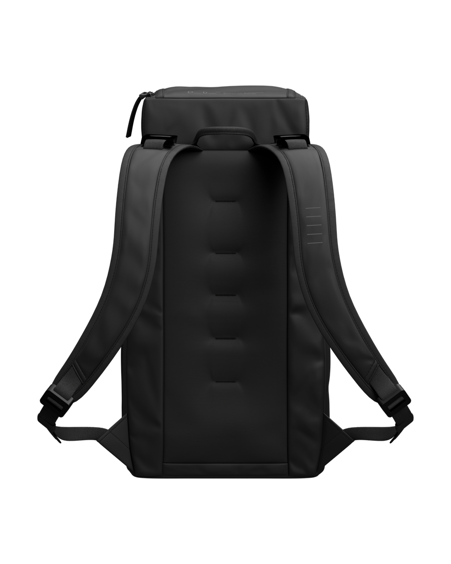 Hugger Backpack 20L Black Out