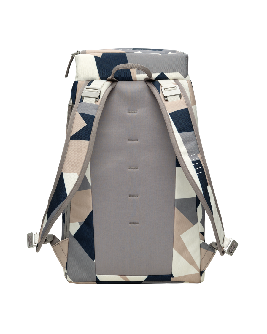 Hugger Backpack 25L Line Cluster