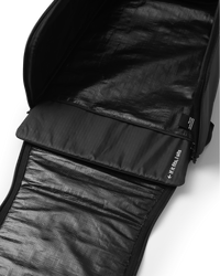 Hugger Bootpack 45L Black Out