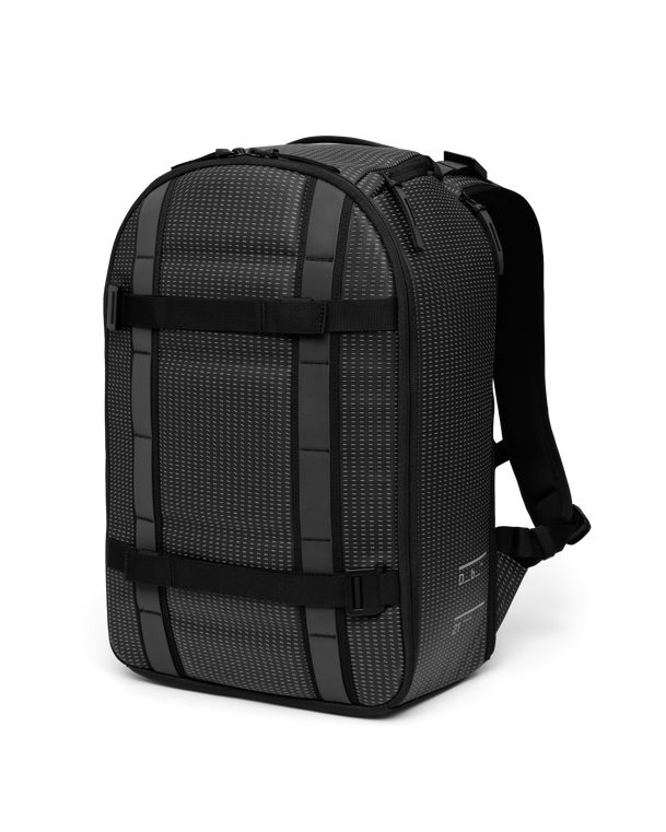 Ramverk Backpack 21L Reflective Black.png