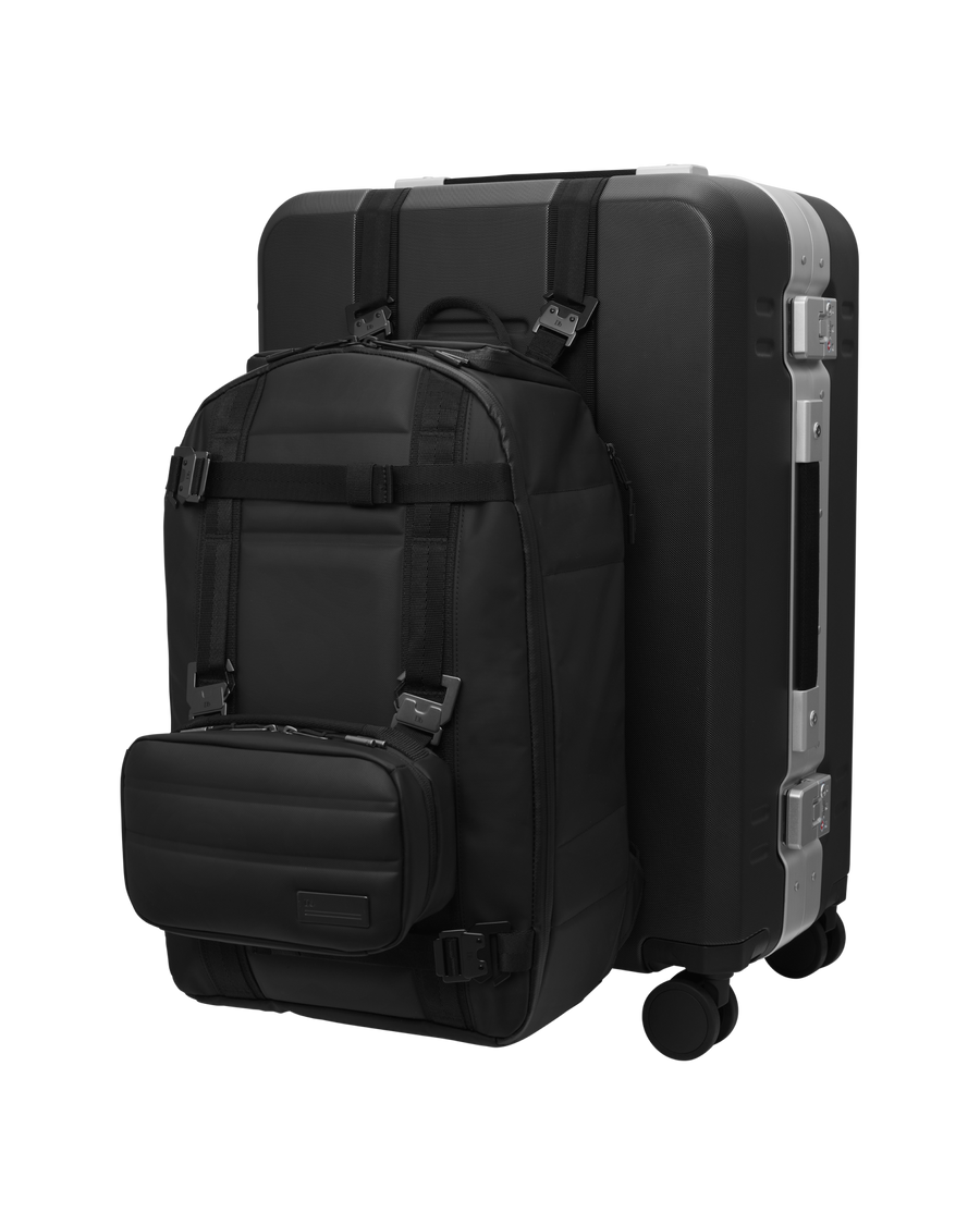 Ramverk Pro Check-in Luggage Medium Silver