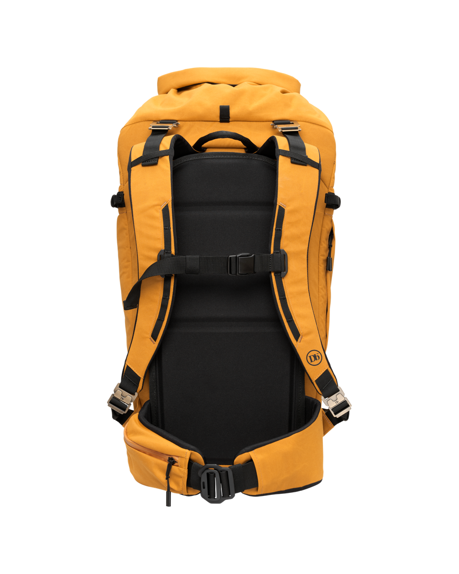 TheFjall34LBackpack-5_512c660e-b9fe-4094-8add-37ed014d682f.png