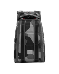 TheStrom20LBackpack-2_7329b78f-59c8-4b1d-8039-8f822bf355c5.png