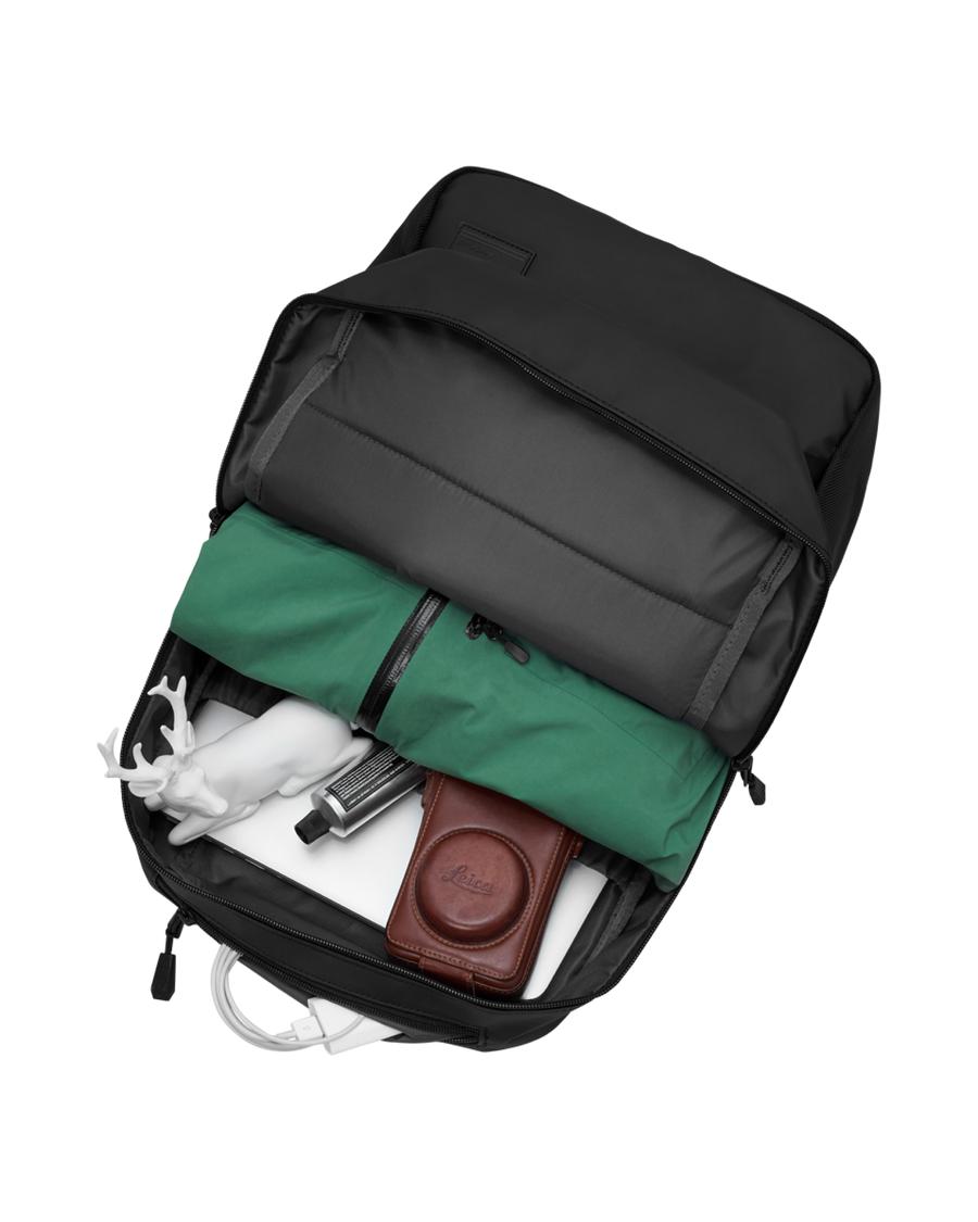 TheVarldsvan17LBackpack-15_1_4af4628c-83ad-4f8b-b267-5f7162437a1f.png