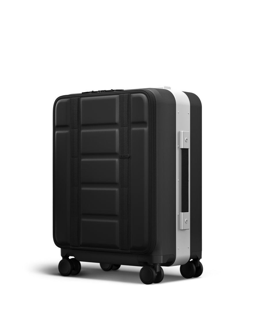 Ramverk Front-access Carry-on Silver-4.png