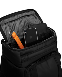 TheStrom30LBackpack-13_1_f0d1048c-e097-469d-ac68-c9e797c9cdf4.png