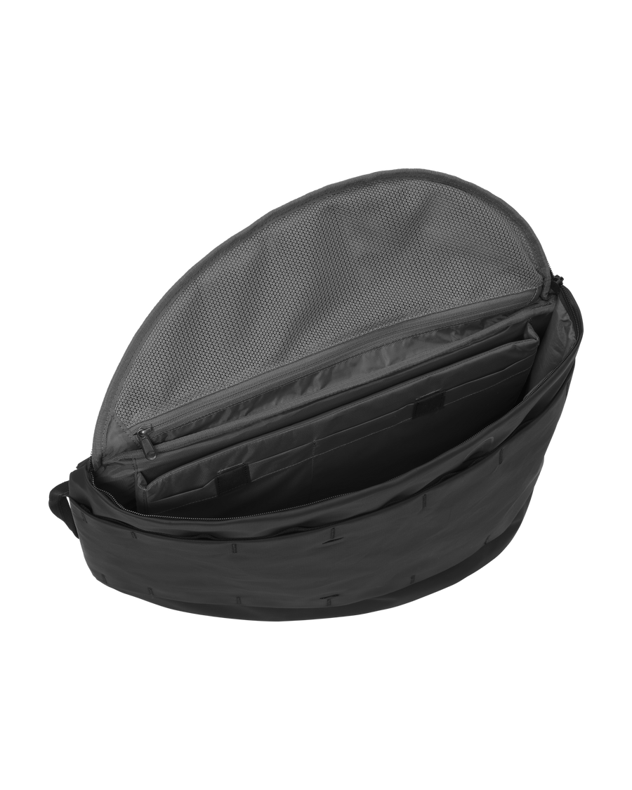 TheVinge15LBackpack-7_0cb88824-6f4c-4356-8a45-c5e4ca693003.png